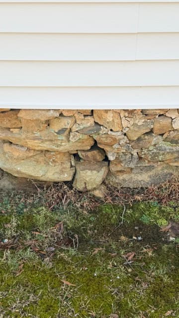 Foundation brick and siding gap